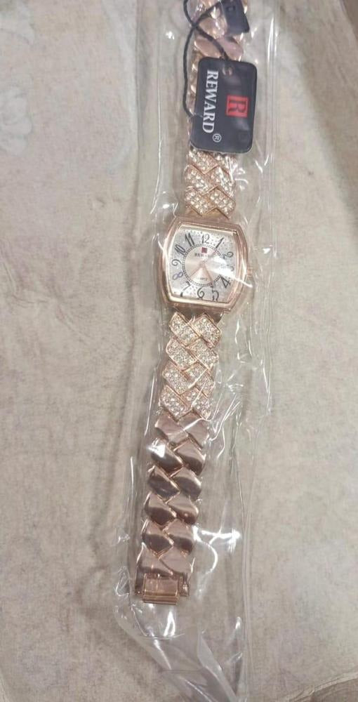 Stylish Rose Gold Chain Strap Women's Watch